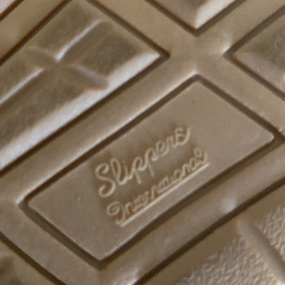 Men's Tan Moccasin Slippers Loafers Sz 14 like new International leather suede - Picture 8 of 8